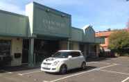 Bangunan 2 Evancourt Motel