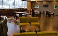 Restoran 7 Best Western Plus Boardman Inn & Suites