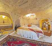 Kamar Tidur 2 Mithra Cave Hotel - Special Class