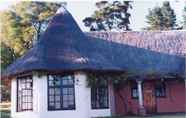 Bên ngoài 6 Antbear Drakensberg Lodge