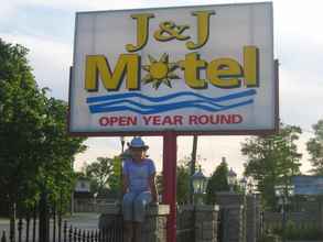 ภายนอกอาคาร 4 J&J Motel