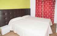 Bilik Tidur 6 Poniente Playa Aparthotel