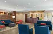 Lobby 3 Comfort Inn & Suites West - Medical Center