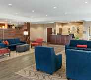 Lobi 3 Comfort Inn & Suites West - Medical Center