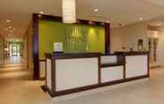 Lobi 3 Hilton Garden Inn Woodbridge