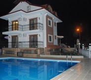 Swimming Pool 4 Funda Otel Gocek