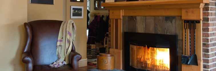 Lobby Auberge Kicking Horse B&B and Guest House