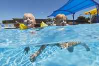 Swimming Pool BIG4 Breeze Holiday Parks - Busselton