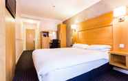 Kamar Tidur 4 Rooms Inn