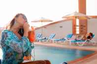 Swimming Pool Signature Hotel Al Barsha