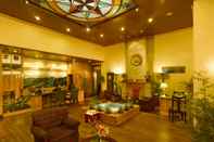 Lobby Central Heritage Resort & Spa, Darjeeling