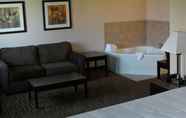 ห้องนอน 6 Cobblestone Inn & Suites - Fort Madison