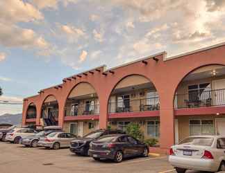 Exterior 2 Desert Surfside Waterfront Accommodations