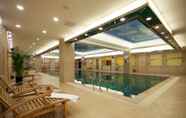 Swimming Pool 2 Yancheng Shuicheng Hotel