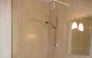 Phòng tắm bên trong 4 Aparthotel Efir 2