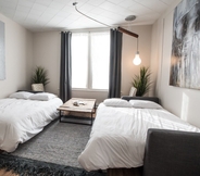 Bedroom 2 MTLVacationRentals - The MTL Zoo