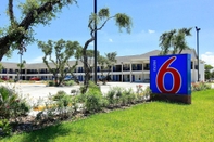 Bên ngoài Motel 6 Rockport, TX