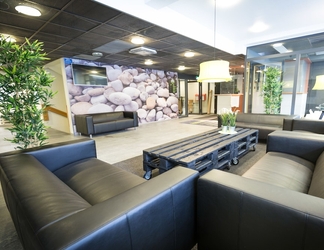 Sảnh chờ 2 Forenom Hostel Espoo Otaniemi