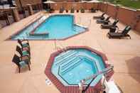 Swimming Pool TownePlace Suites by Marriott Carlsbad