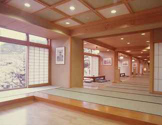 Lobi 2 Kotohira Grand Hotel Sakuranosho