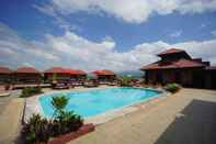 Swimming Pool Shwe Inn Tha Floating Resort Hotel