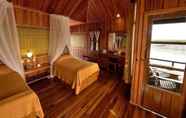 Bedroom 2 Shwe Inn Tha Floating Resort Hotel