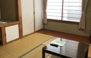 ห้องนอน 4 Kusatsu Onsen Pension Mitomo