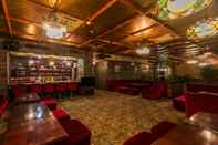 Bar, Cafe and Lounge Riverside Hotel Shoei