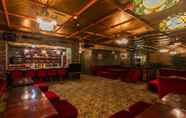 Bar, Kafe dan Lounge 3 Riverside Hotel Shoei