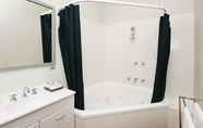 In-room Bathroom 7 Ballarat Serviced Apartments