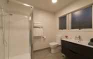 In-room Bathroom 4 Stay Kerikeri Boutique Apartments and Studios