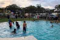 Kolam Renang Shelly Beach Holiday Park