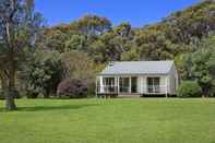 Exterior Mystery Bay Cottages