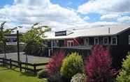 Exterior 2 Lake Maraetai Lodge - Hostel