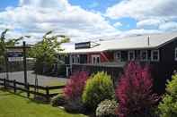 Exterior Lake Maraetai Lodge - Hostel