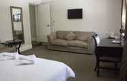 Kamar Tidur 4 Wallacia Hotel