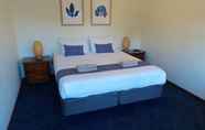 Kamar Tidur 5 Surfpoint Resort