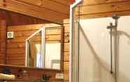 In-room Bathroom 3 Fox Glacier Lodge