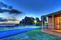 Swimming Pool Low Head Tourist Park - Caravan Park