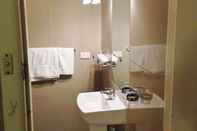 Toilet Kamar Avalon Motel