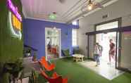 Lobi 2 Perth City YHA - Hostel