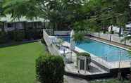 Swimming Pool 4 Villa Coolum