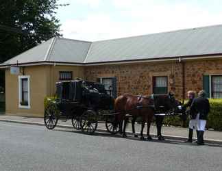 Exterior 2 Blakes Manor Self Contained Heritage Accommodation