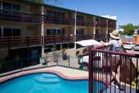 Swimming Pool Airlie Beach YHA - Hostel