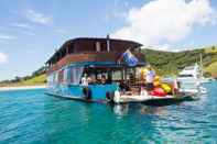 Kolam Renang The Rock Adventure Cruise