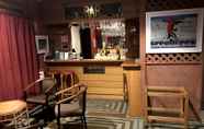 Bar, Kafe dan Lounge 6 Cottonwood Lodge