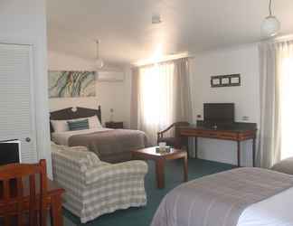 Bedroom 2 New England Motor Lodge