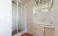 Toilet Kamar 5 Palmerston Tower Holiday Apartment Unit