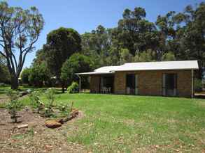 Exterior 4 Marri Lodge & Cottages