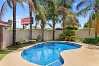 Swimming Pool Econo Lodge Border Gateway Wodonga